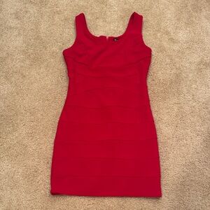 Elegant Red Bodycon Dress - size L